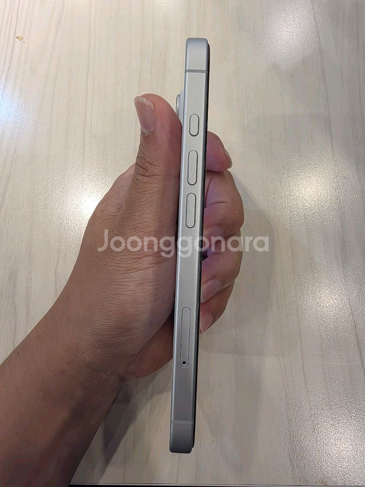 아이폰 16 256기가 화이트--3