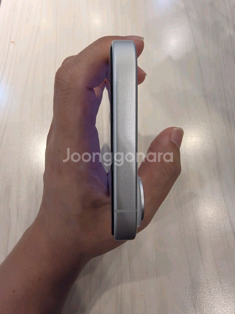 아이폰 16 256기가 화이트--4