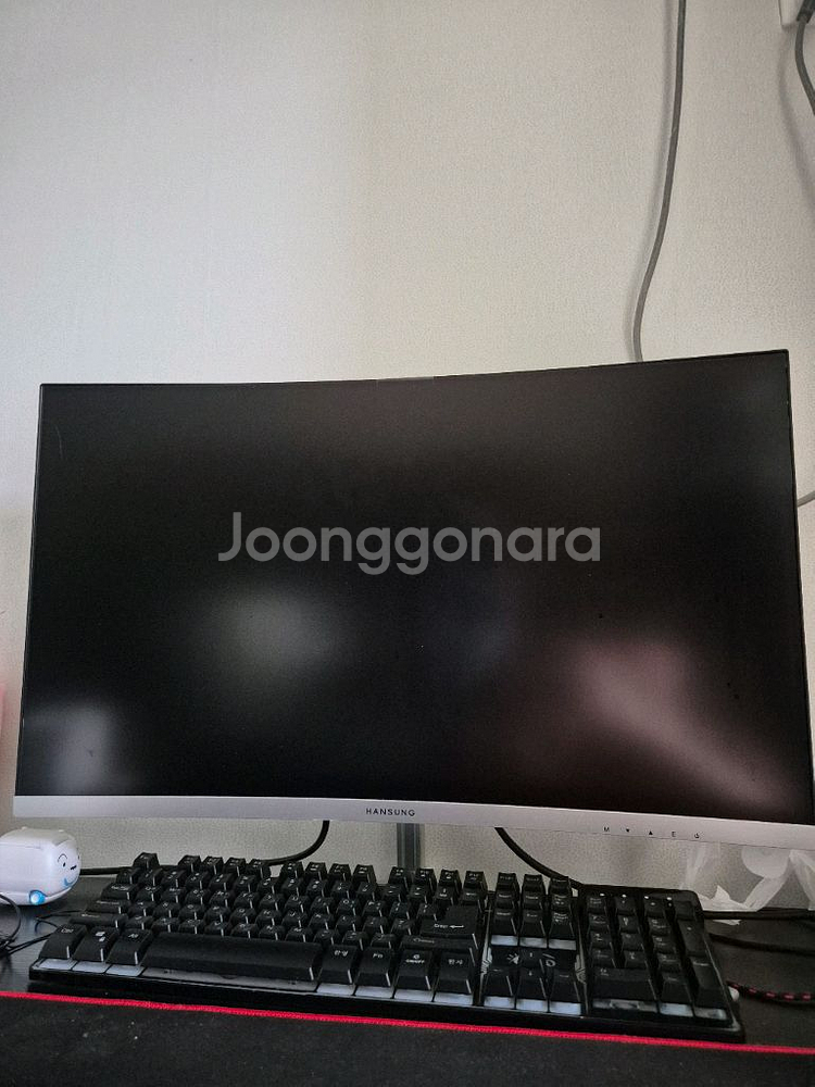 컴퓨터 본체, 모니터, 키보드, 마우스 장패드, 스피커--3