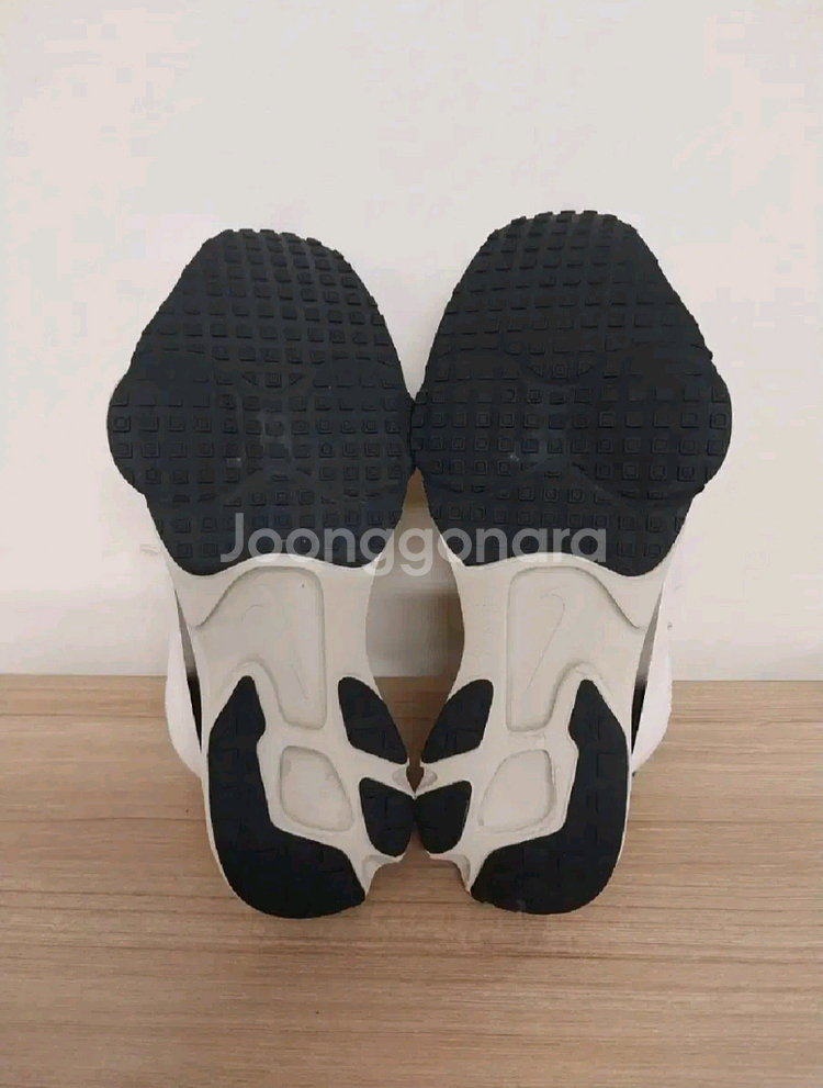 남성 나이키 에어줌 타입 라이트 오레우드 운동화(240--8