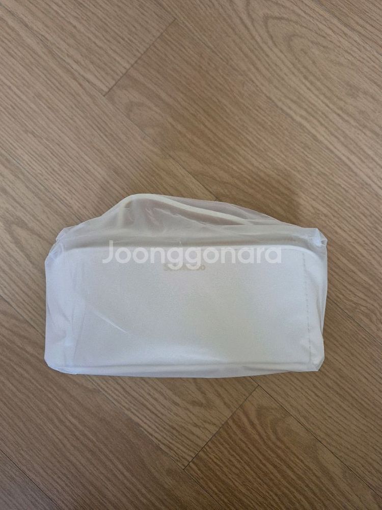 설화수 멀티파우치,꽃게 키링,미키 거울,보다나 빗--2