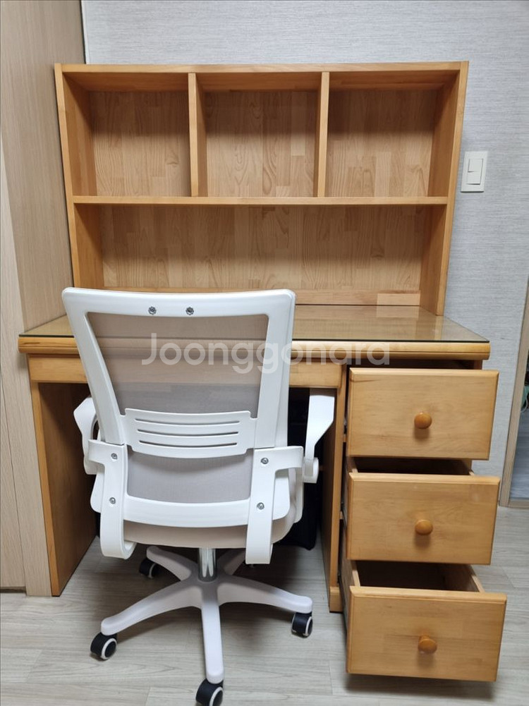 원목 책상 + 상부 책장--1