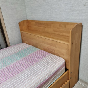 (무료나눔)원목 침대 프레임 + 매트리스