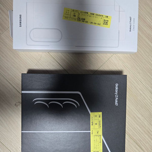 갤럭시 폴드7 256 블루쉐도우 자급제 미개봉 팝니다.