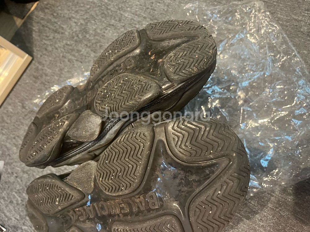 발렌시아가 트리플S 더티블랙40--5