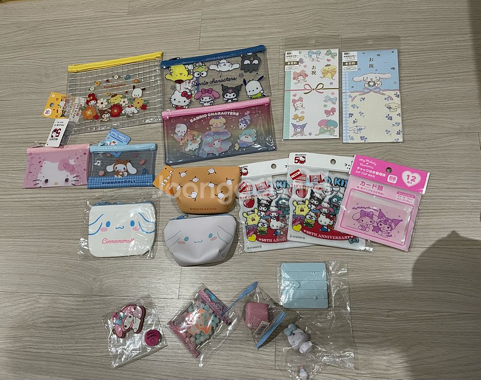 산리오 캐릭터 문구류, 파우치--0