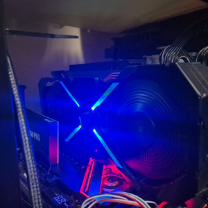 어로스 1080ti 택포 17만에 팝니다.