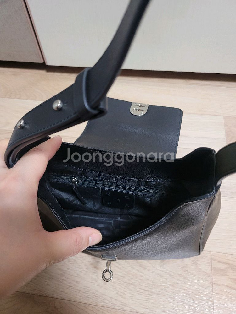 로사케이 라폴드 숄더백 팝니다--5