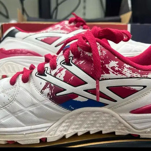 스타 토네이도 족구화275