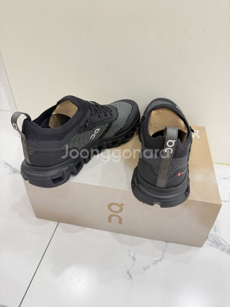 (온러닝 클라우드6벌사)On클라우드6 Versa 235--2