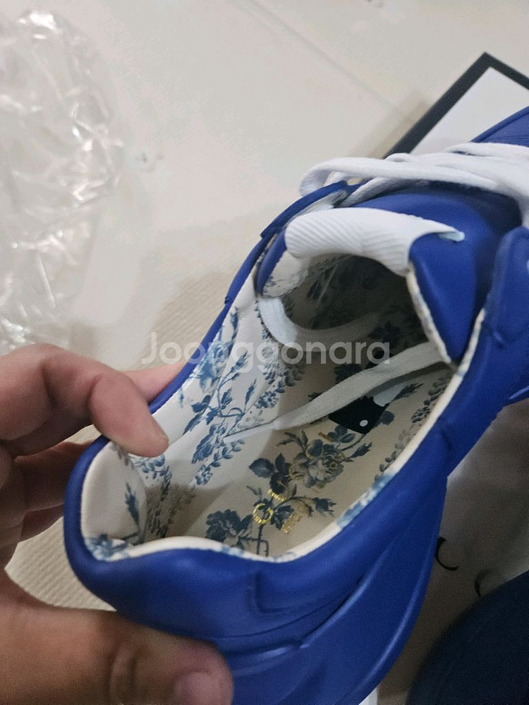 구찌 뉴욕 양키스 스니커즈 새상품.정품--1