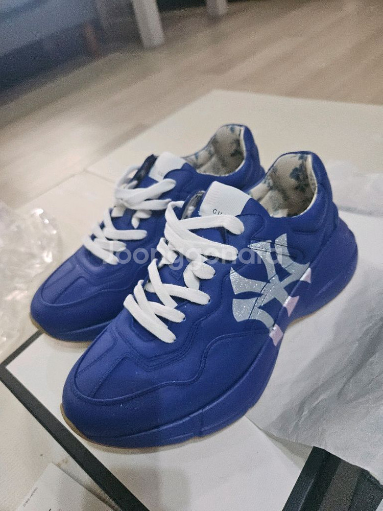 구찌 뉴욕 양키스 스니커즈 새상품.정품--0