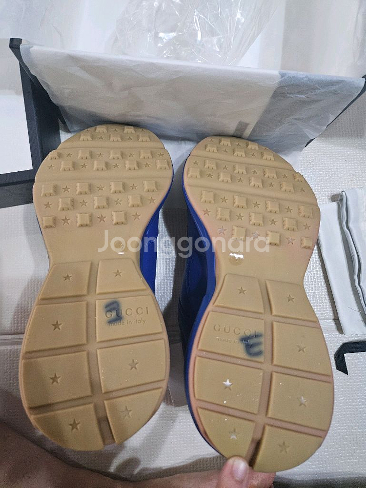 구찌 뉴욕 양키스 스니커즈 새상품.정품--7