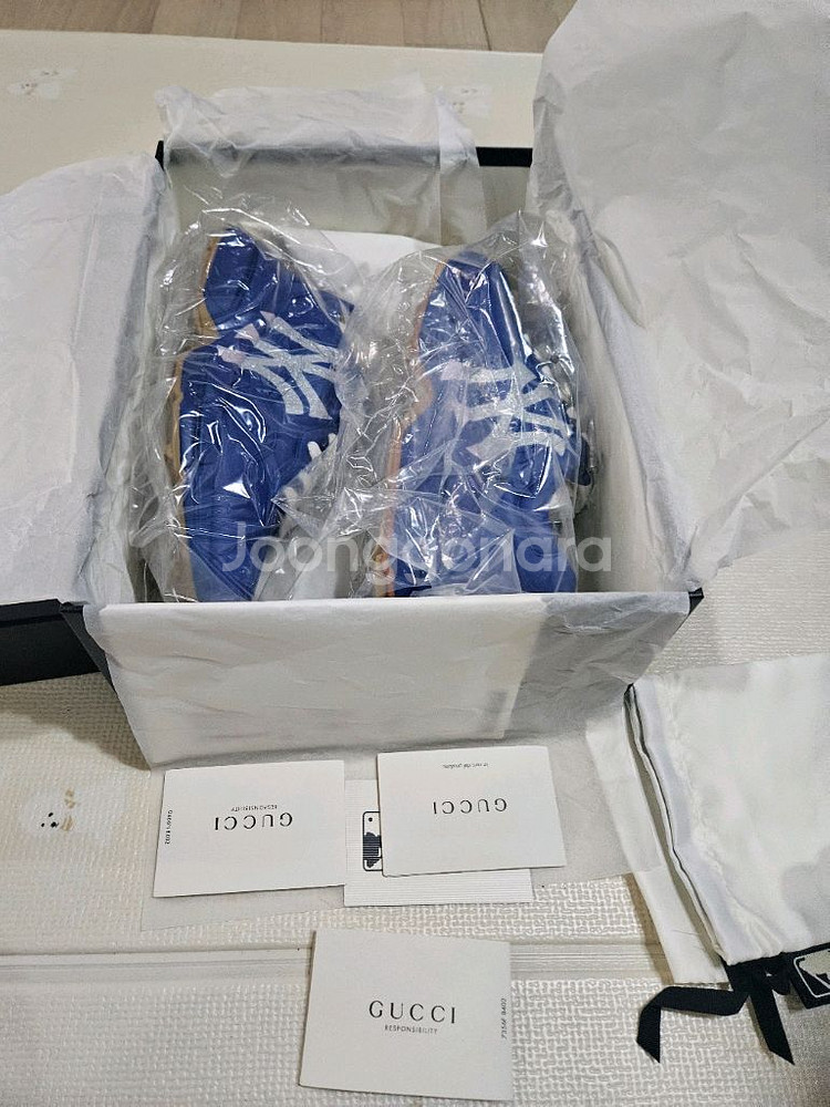 구찌 뉴욕 양키스 스니커즈 새상품.정품--4