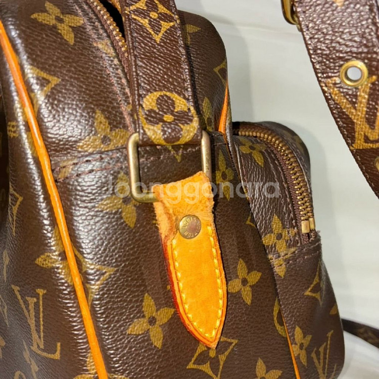 루이비통 닐 크로스백--4