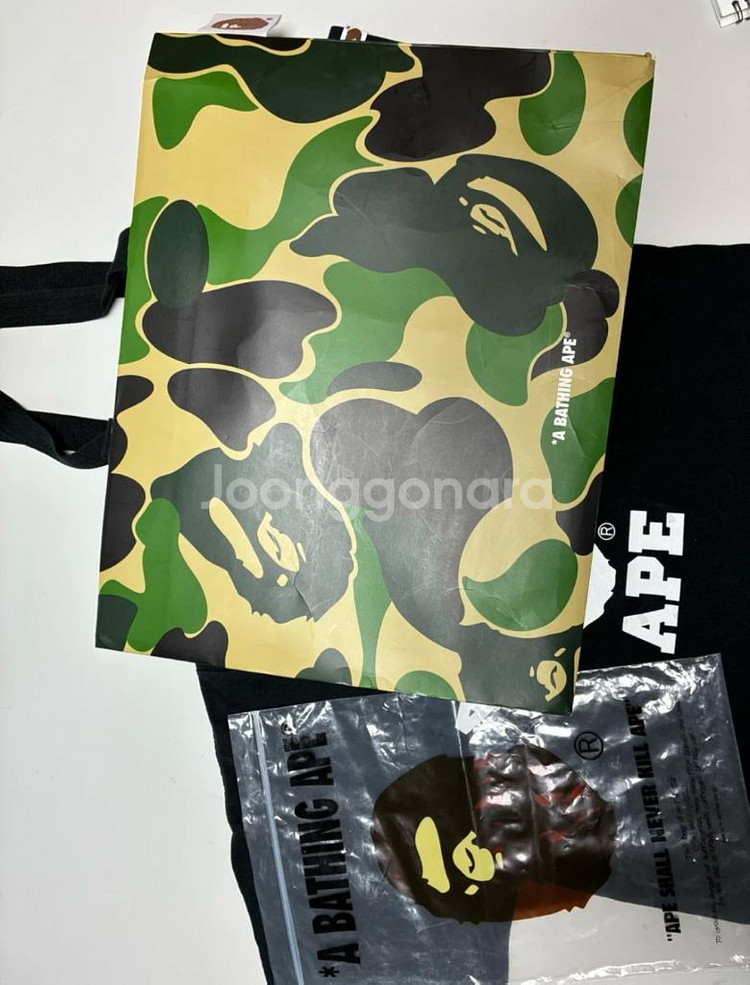 베이프 BAPE Hexagram 검정 반팔티(쇼핑백)--4