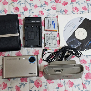 Y2K 삼성 VLUU NV3 디지털카메라 700만화소