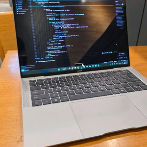 HONOR MAGICBOOK ART14 노트북 팝니다