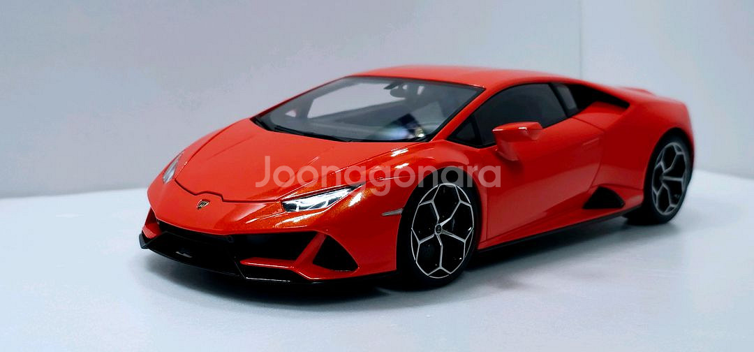 오토아트 1:18 람보르기니 우라칸 다이캐스트 모형--1