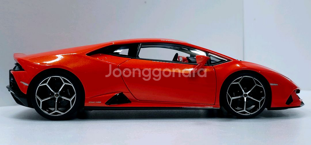 오토아트 1:18 람보르기니 우라칸 다이캐스트 모형--8