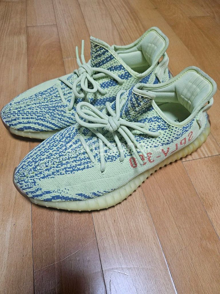 이지부스트 350 v2 예브라 270--0
