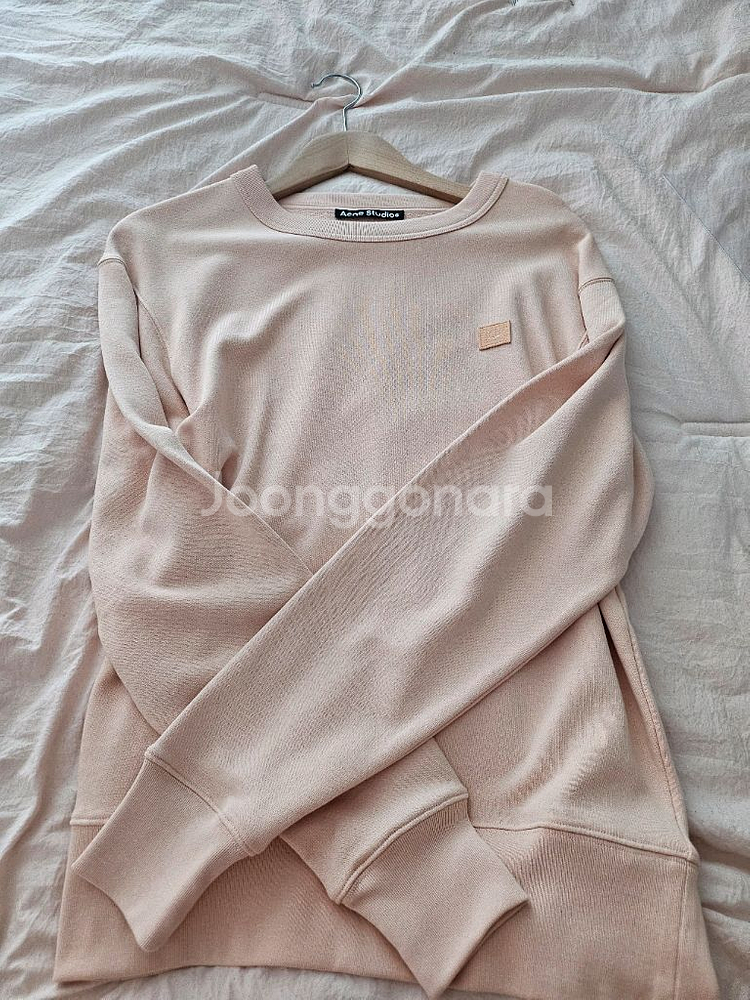 아크네스튜디오 맨투맨 파우더핑크--0