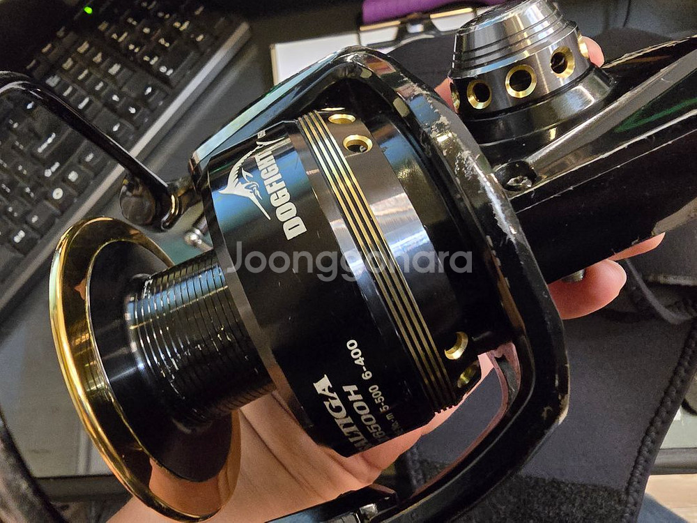 중고 다이와 솔티가 6500도그파이터 판매합니다--0