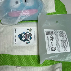 올리브영 큐티런 산리오 토트백 키링 파우치 한교동