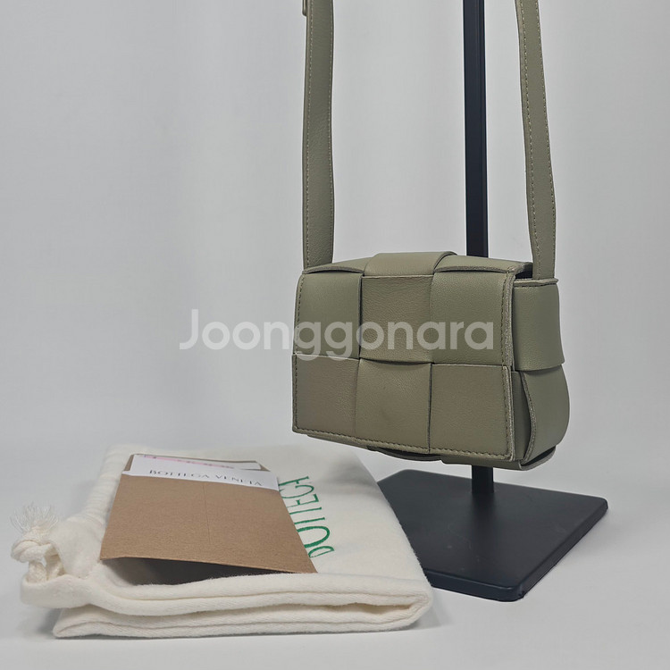 보테가베네타 미니 레더 카세트백--0