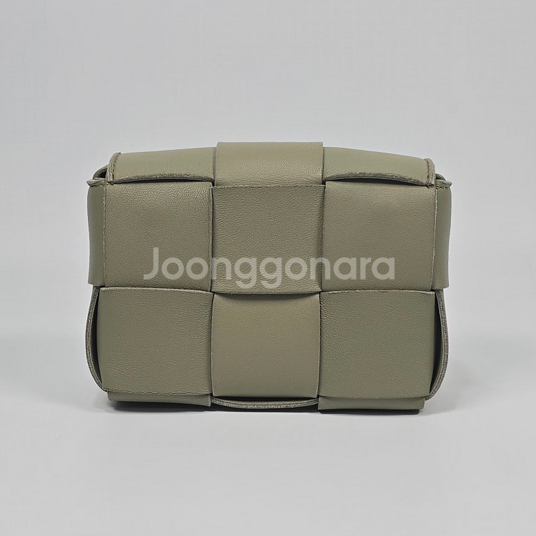 보테가베네타 미니 레더 카세트백--2