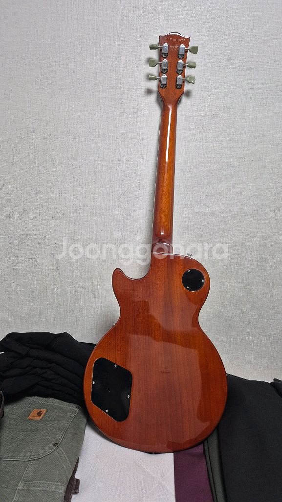 레스폴 스타일 전자기타 판매합니다.--2
