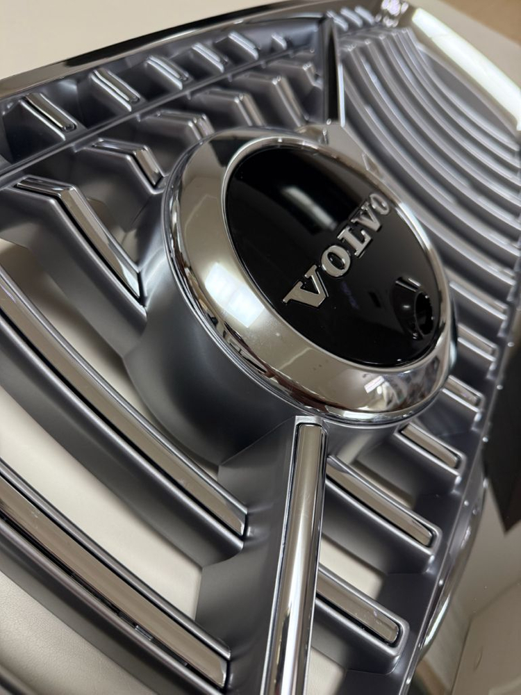 볼보xc90 신형그릴 이미지