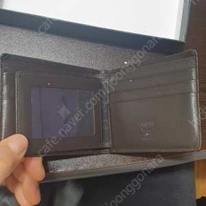 MCM 디아망떼 남자반지갑