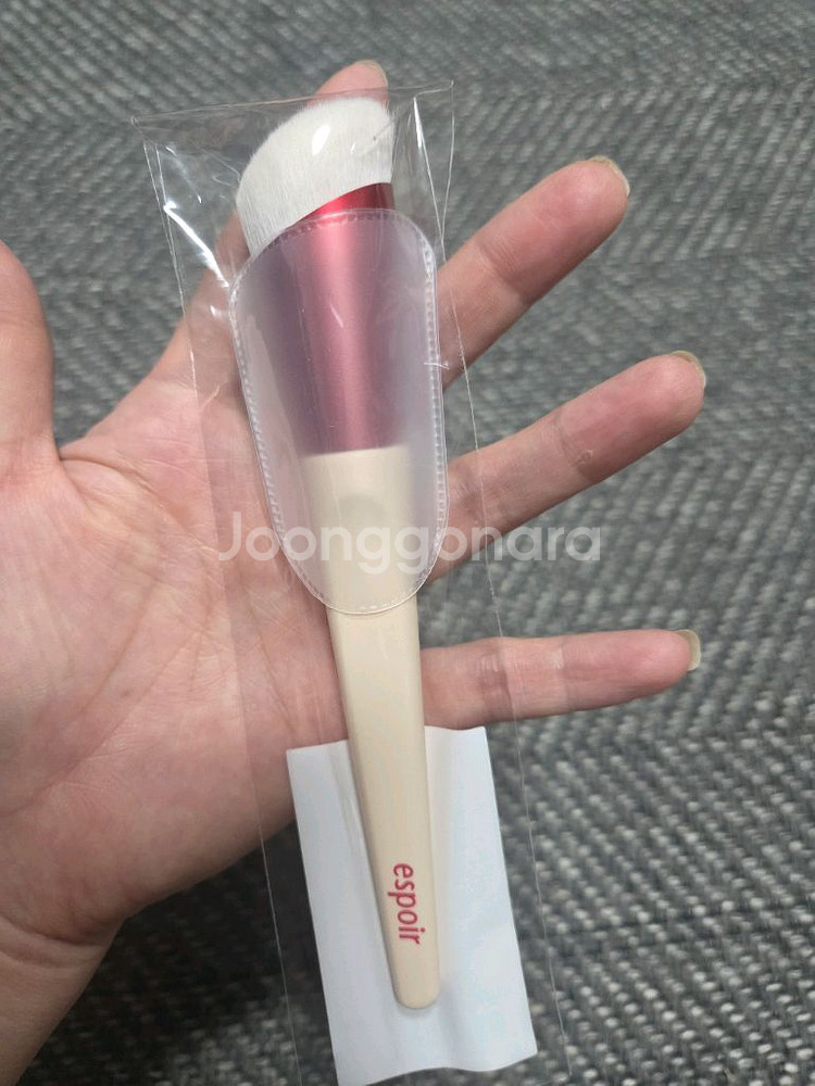 에스쁘아 포어 블러 파운데이션 브러쉬(새상품)--2