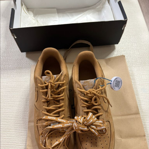 나이키x슈프림 된장포스 260사이즈