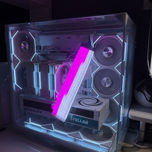 9800x3d, 5080 리안리 화이트 컴퓨터