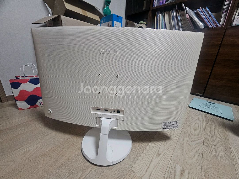 삼성32인치모니터 커브드 중고팝니다--1