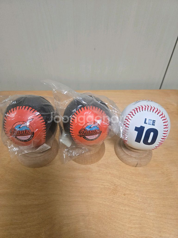 손아섭, 강민호, 이대호 로고볼--0