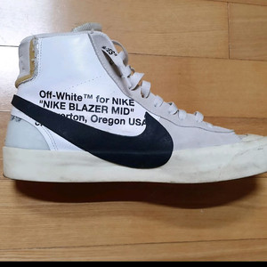 나이키 오프화이트 블레이저 미드 정품 270mm