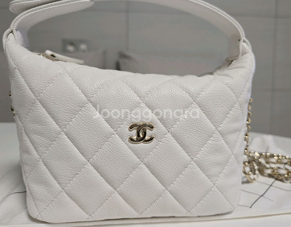 샤넬 화이트 미니 호보백--0
