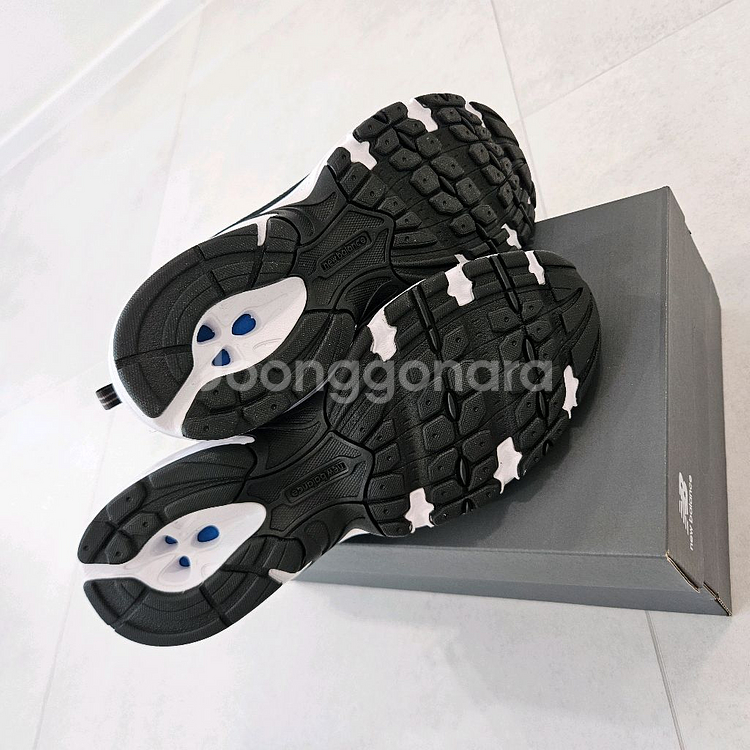 뉴발란스 530 클래식 블랙 MR530CC 남성 260--2