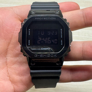 지샥 5600UB 주우재 시계