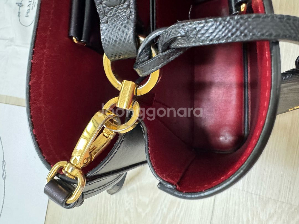 프라다 파니에사피아노 미듐백--6