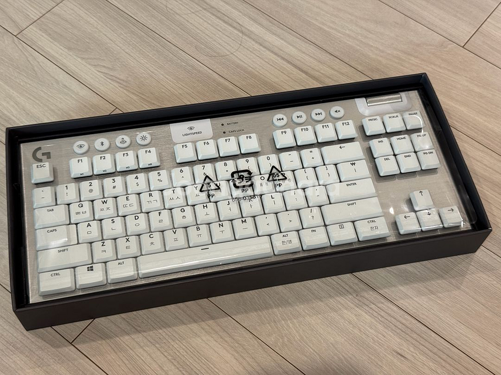 로지텍 G913 TKL 화이트 갈축 판매--4