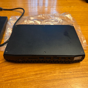 인텔 NUC8i7HVK 미니PC 하데스 캐년 Kit