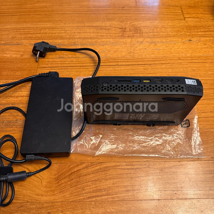 인텔 NUC8i7HVK 미니PC 하데스 캐년 Kit--3