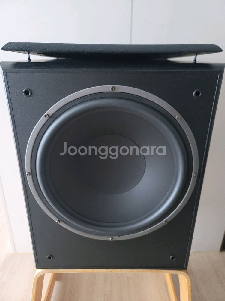 마그낫 서브우퍼 MAGNAT 302A--0