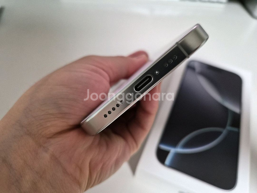아이폰16pro 512GB (화이트 티타늄) 팝니다--12