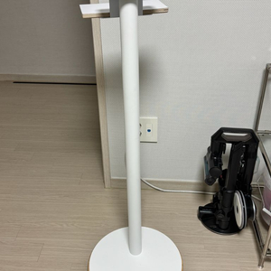 삼성 M8 모니터 나무궁 스탠드