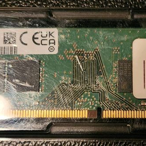 삼성 DDR4 32GB 램 미개봉 새상품 팝니다.